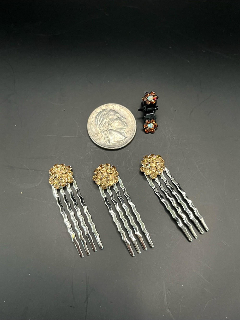 SoHo Crystal Hair Accessory Set - Picture 4 of 6